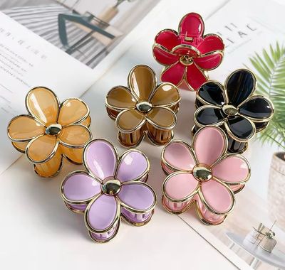 Docena Pinza Flor Detalle Dorado