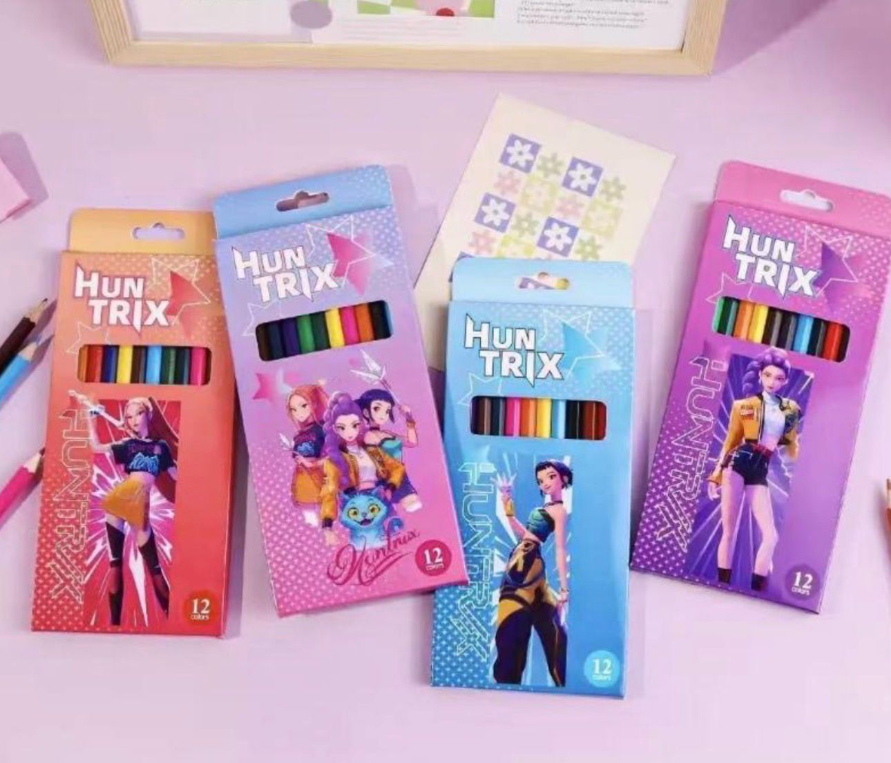 Caja 12 colores edición personajes se envían surtidos al azahar