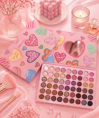 Palette de Sombras Corazones 52 tonos