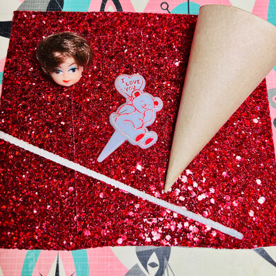 Cone Doll Kit Red Glitter