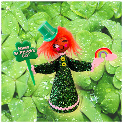 Happy Leprechaun in Green Glitter