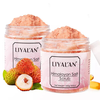Gommage au sel rose d&#39;Himalaya