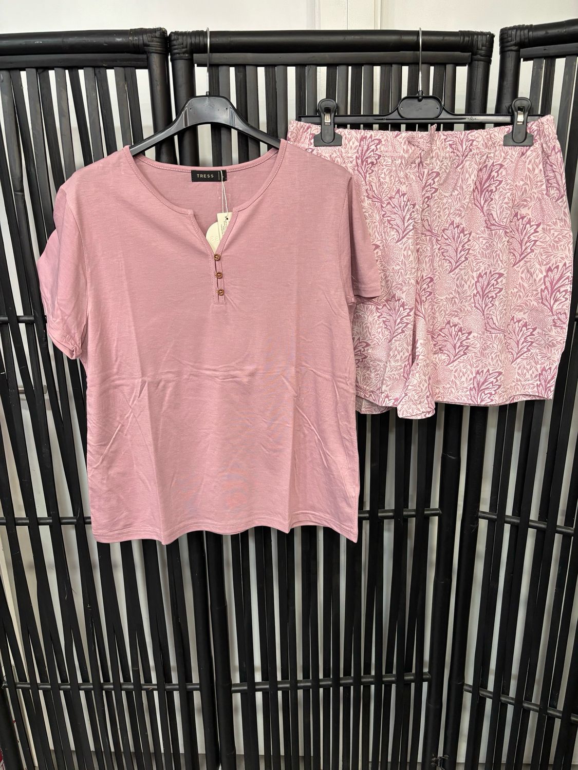 Pijama flores lila