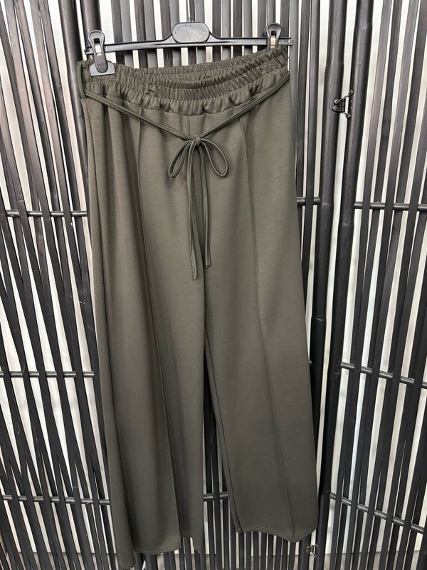 Pantalón Ainoa kaki