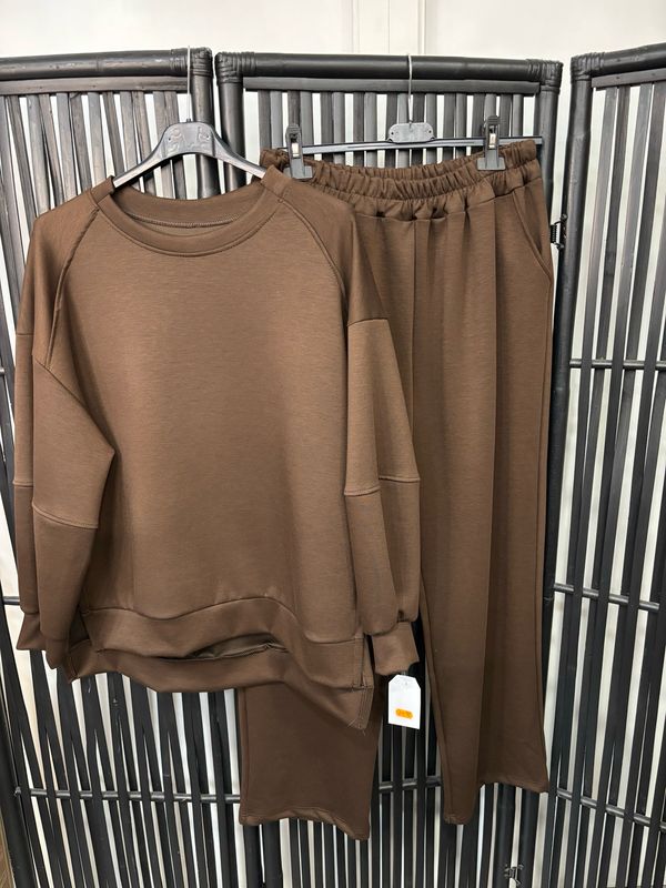 Conjunto sport chocolate