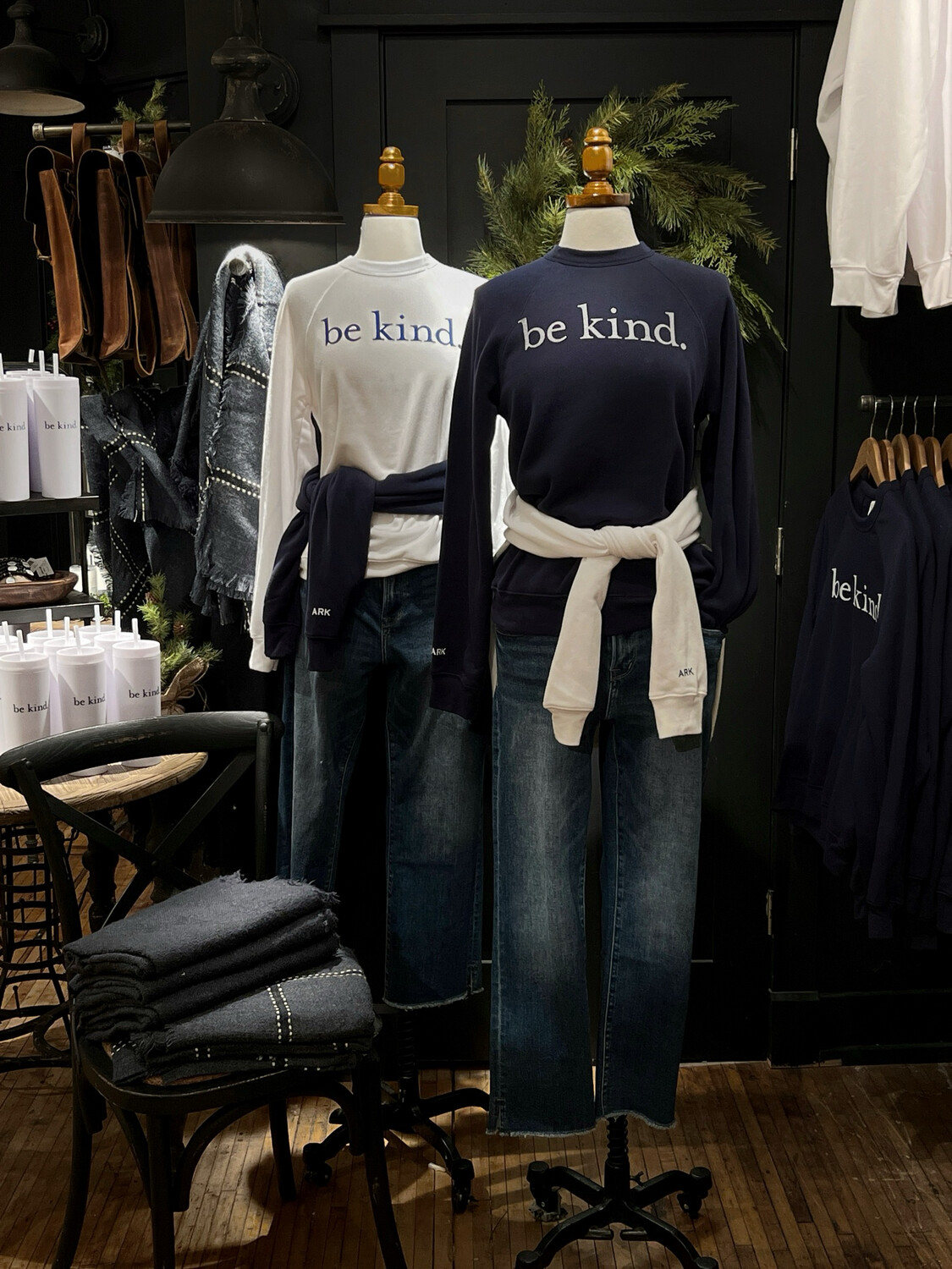 Be Kind Sweatshirt (Navy)