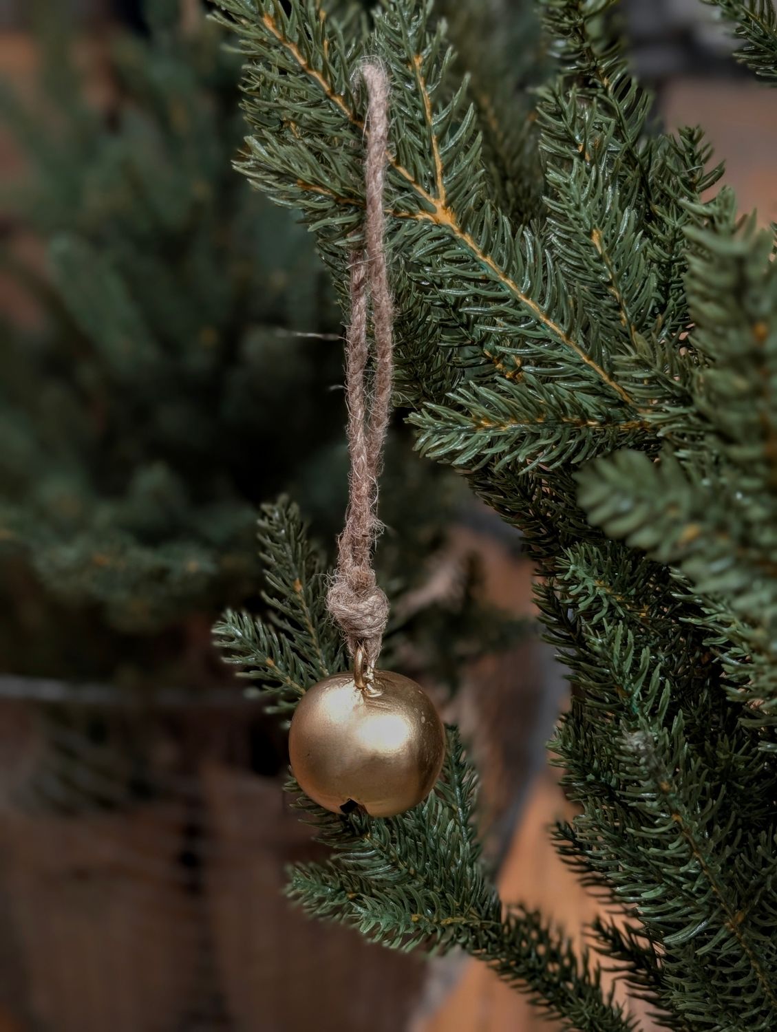 2&quot; Gold Jingle Bell