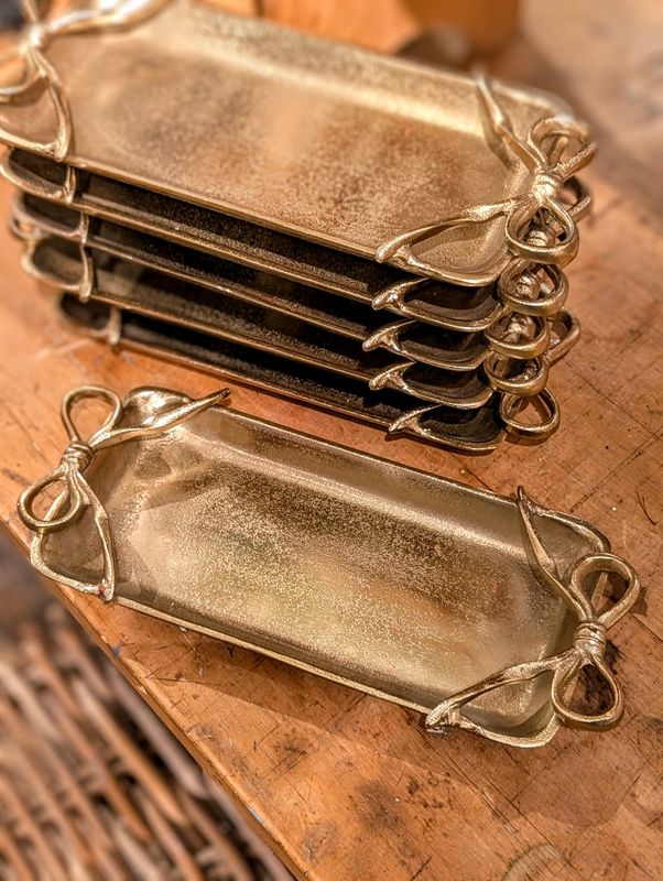 13.5&quot; Gold Tray Ribbon Handles