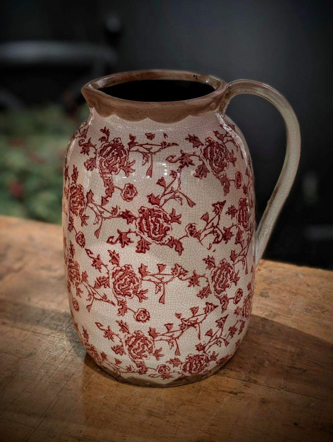 10.6&quot; Red Handle Vase