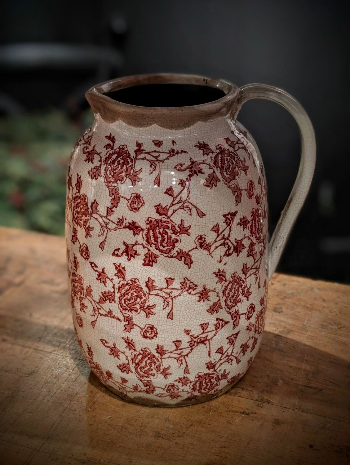 10.6&quot; Red Handle Vase
