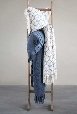 Stonewashed Throw with Ogee Pattern + Tassels