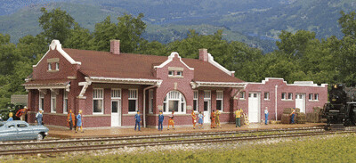 N Scale Walthers Cornerstone Santa Fe-Style Brick Depot With Freight House