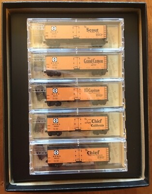 N Scale ATSF 40&#39; Reefer &#39;Slogan&#39; 5 car Set