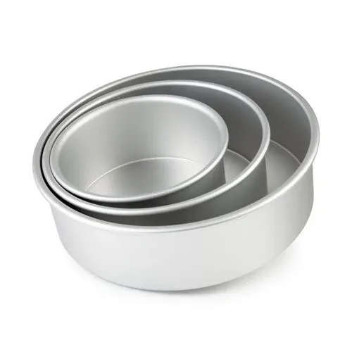 professional round cake pans of different sizes
