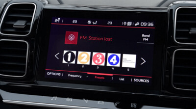 Citroen C5 Aircross touchscreen repair while you wait or via post 9830426480 Citroen C5 Aircross touchscreen repair while you wait or via post 9830426480
