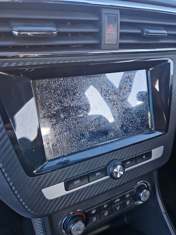 MG ZS touchscreen repair while you wait or via post 2016-2020