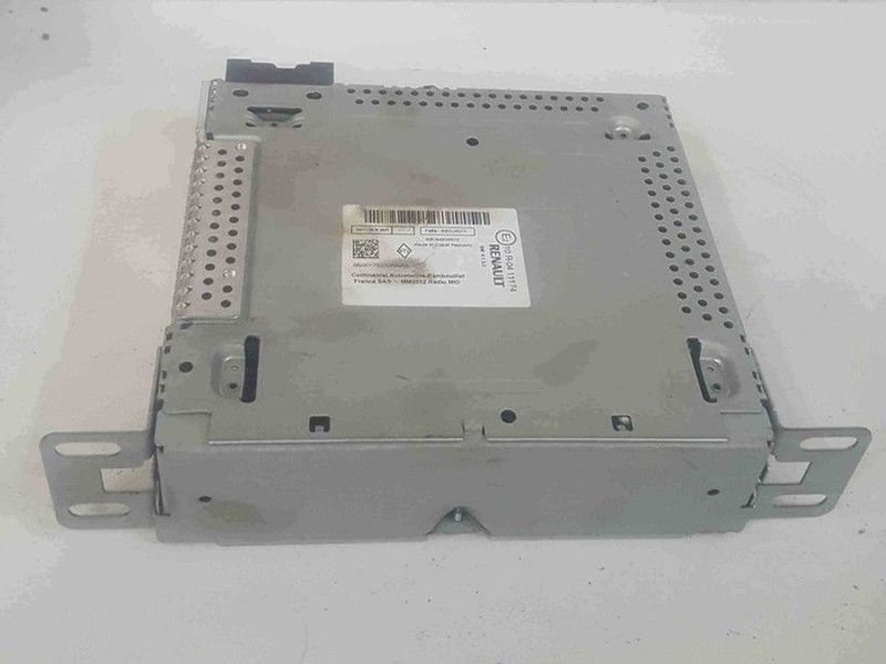 Renault Capture replacement radio head unit 281151536R