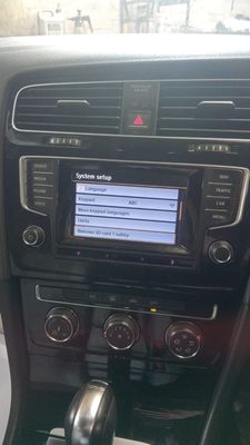 VW Golf touchscreen repair VW Golf touchscreen repair