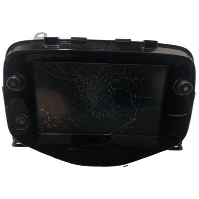 Toyota Aygo touchscreen repair while you wait or via post 2019-2022 / 86140-YV020