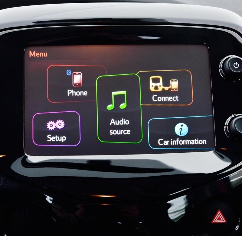 Peugeot 108 touchscreen replacement unit