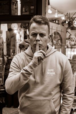 HOODIE - GODDE ZWAAIGE