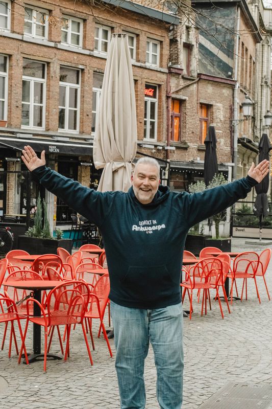 HOODIE - GEMOKT IN ANTWAARPE