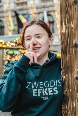 HOODIE - ZWEGDIS EFKES