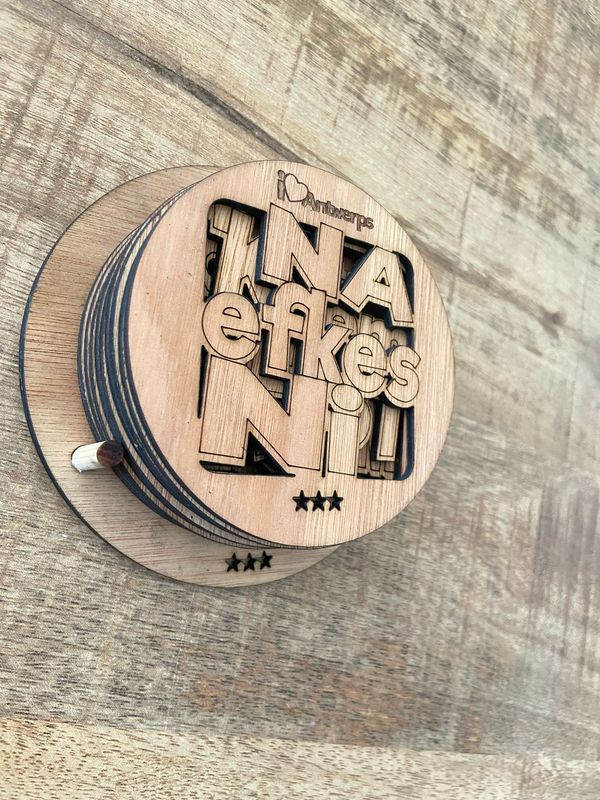 Na Efkes Ni - Onderzetter