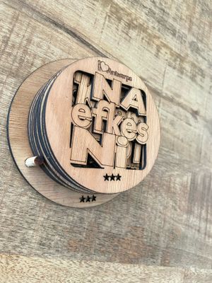 Na Efkes Ni - Onderzetter
