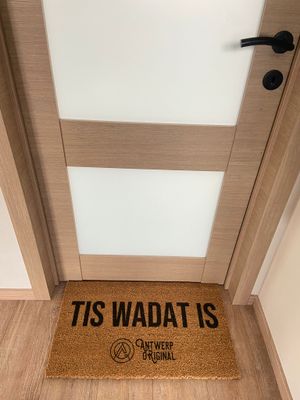 DEURMAT - TIS WADAT IS