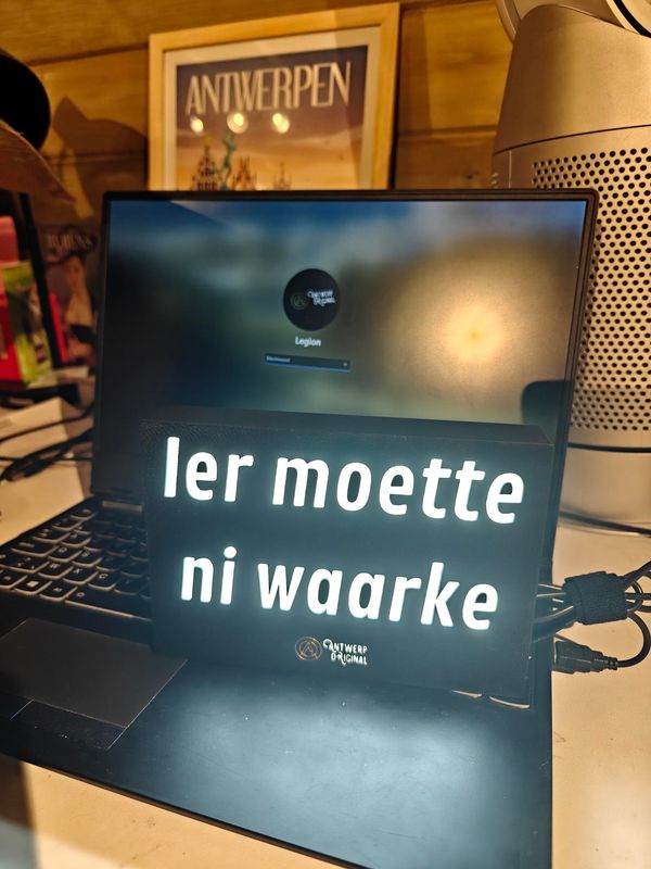 Lichtbox - IER MOETTE NI WAARKE