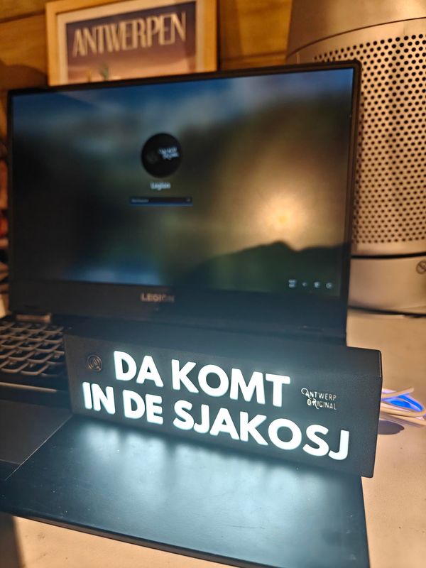 Lichtbox - Da Komt In de Sjakosj