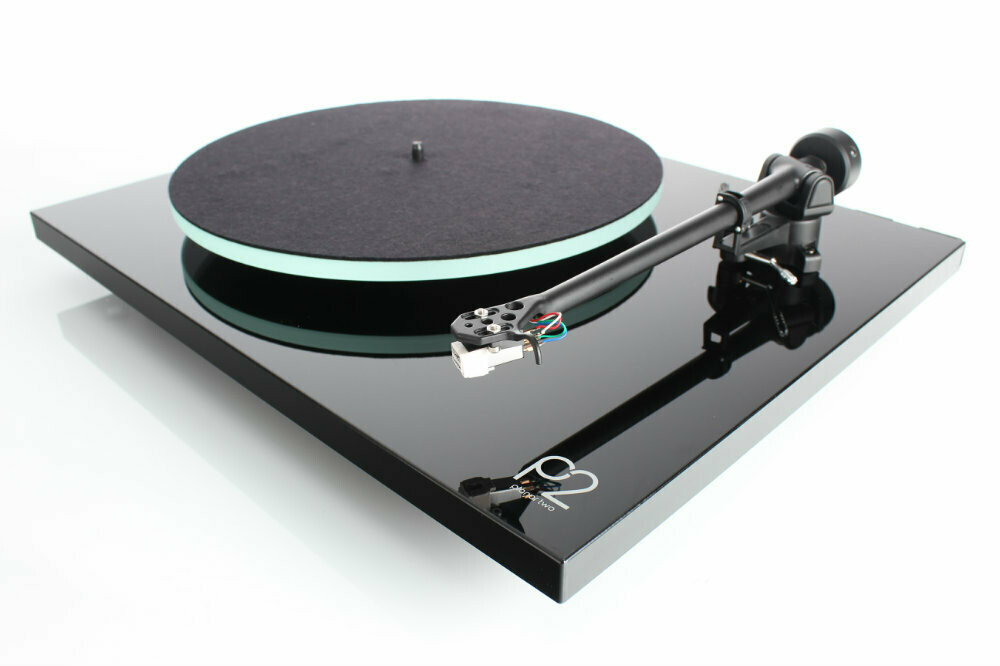 Rega Planar 2 inkl. Carbon MM-Tonzelle, black