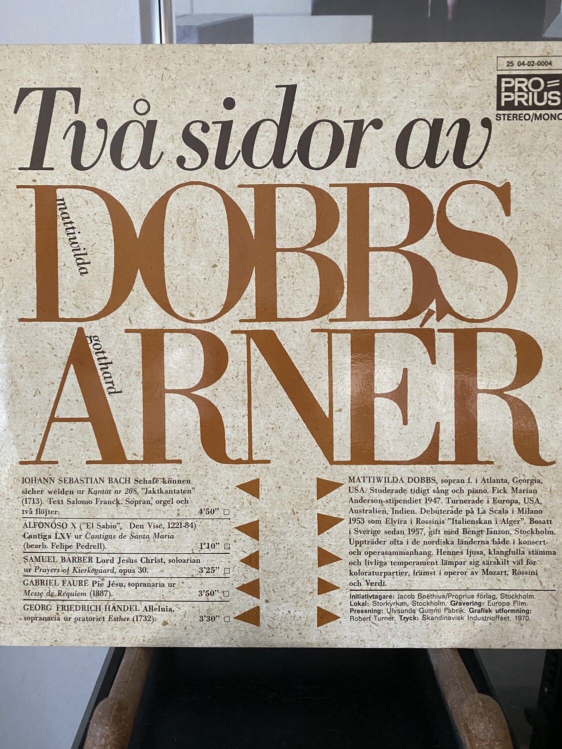 Tva sidor av Arner Dobbs