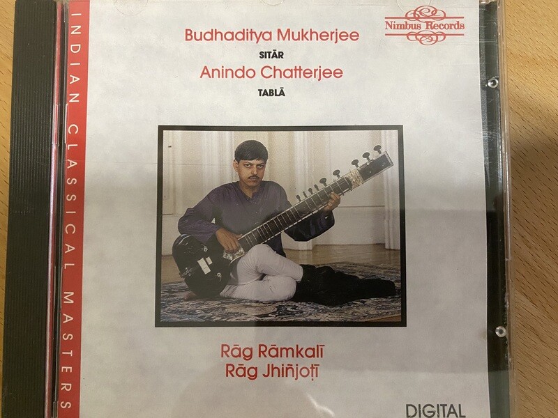 Budhaditya Mukherjee
Sitar