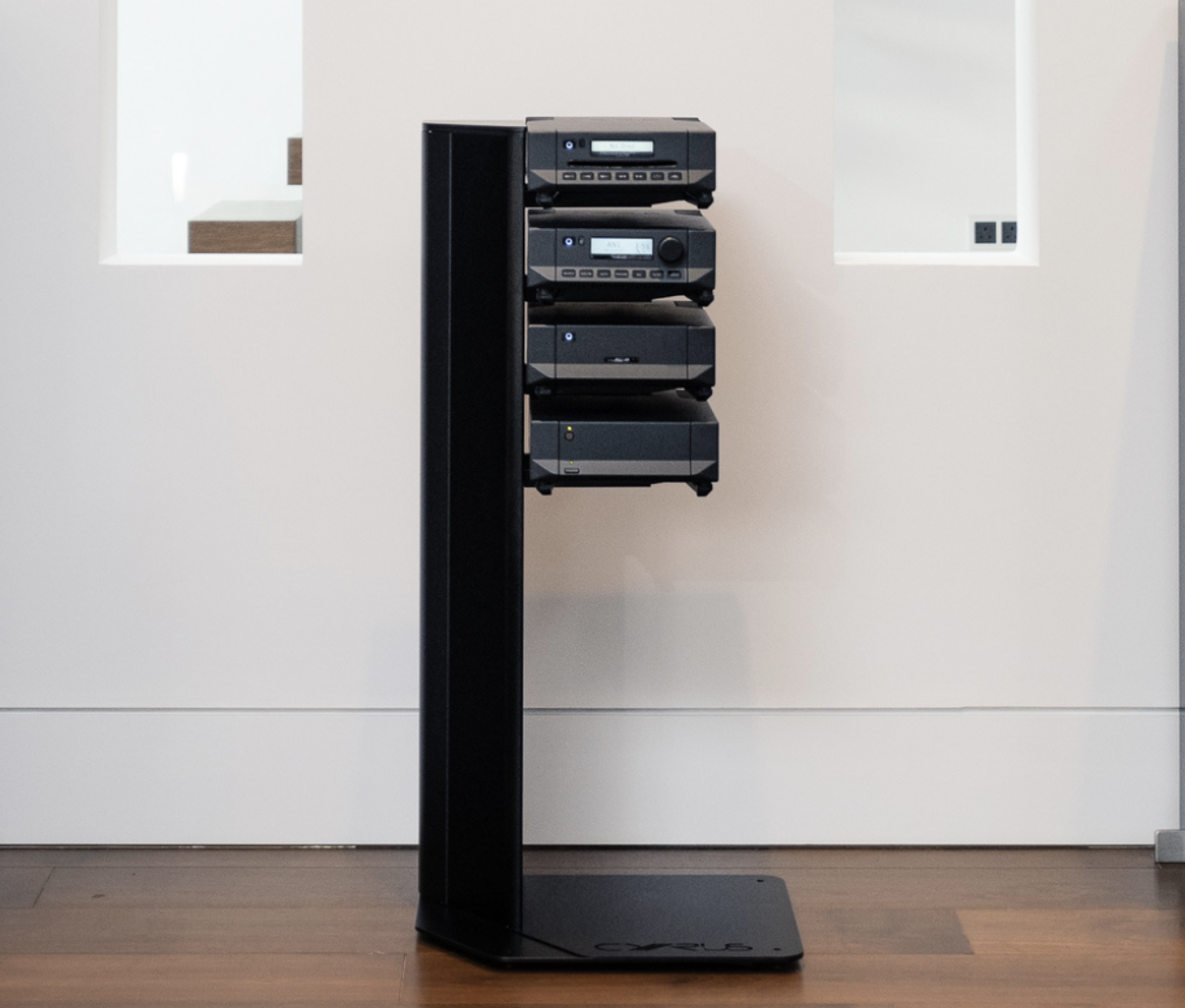 Cyrus Hark III (HiFi Rack