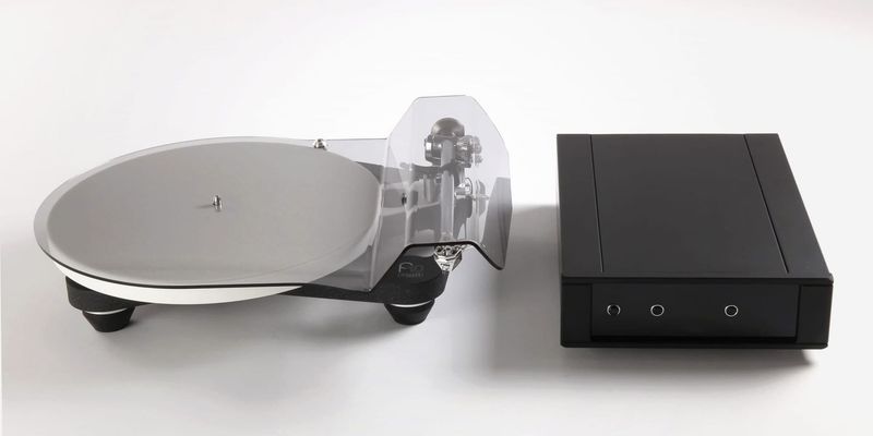 Rega Planar 10 Plattenspieler,  polaris matt grey finish, no cardridge, incl. software controlled extern PSU