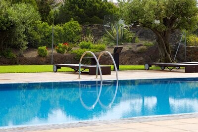 PISCINAS Y EXTERIOR