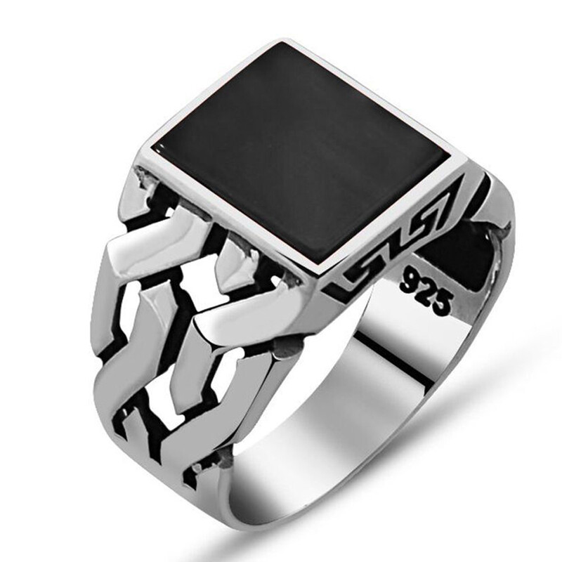 Ring  4.5 gr Silver with Onyx Stone