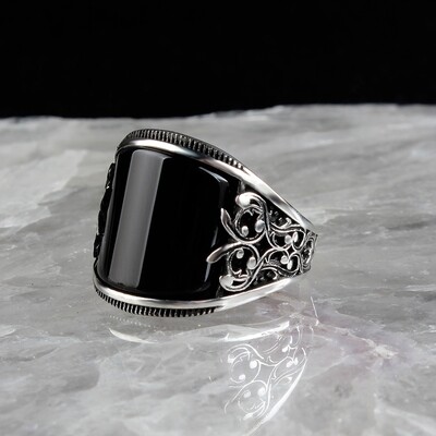 Hand Made pure 925 Silver Sterling Ring with Onyx Stone