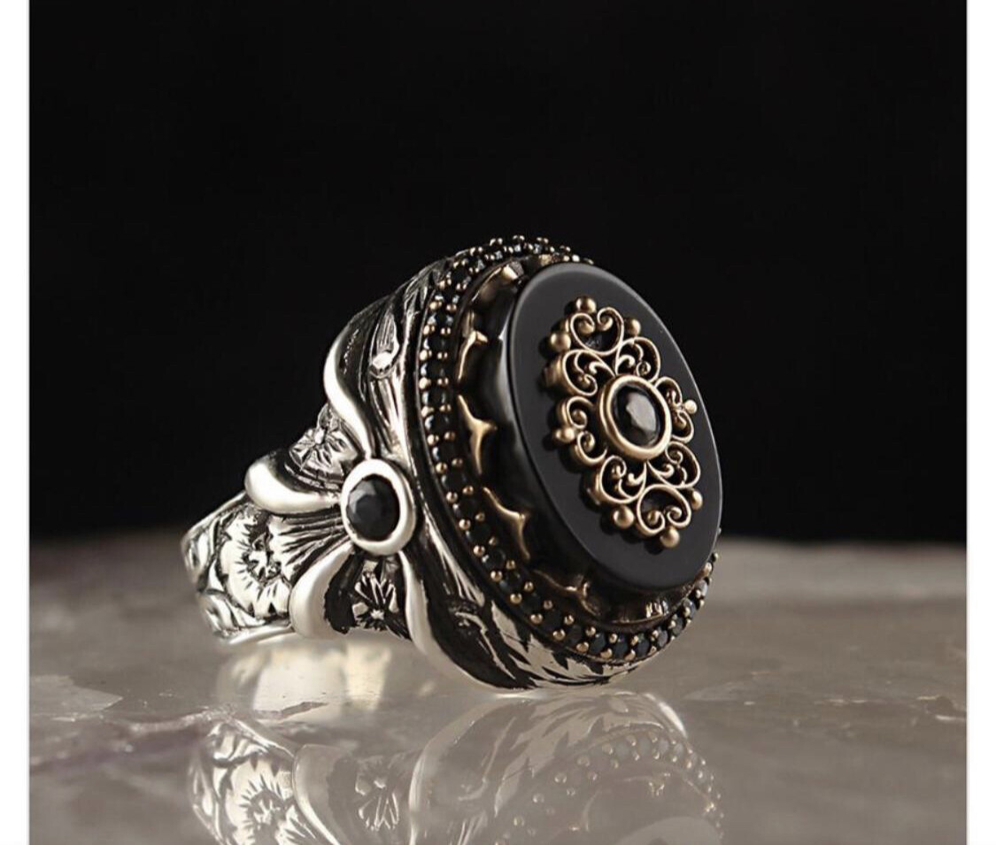 Hand Made pure 925 Silver Sterling Ring with Onyx Stone