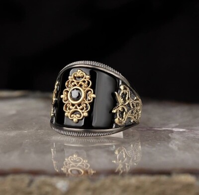 Hand Made pure 925 Silver Sterling Ring with Onyx Stone