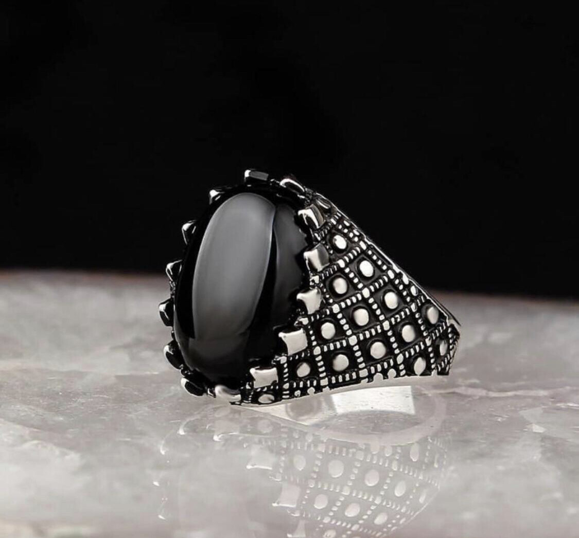 Hand Made pure 925 Silver Sterling Ring with Onyx Stone