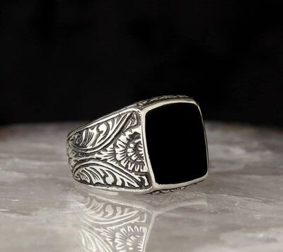 Hand Made pure 925 Silver Sterling Ring with Onyx Stone