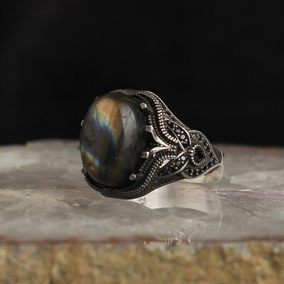 Silver Sterling Ring with Labradorite Gemstone