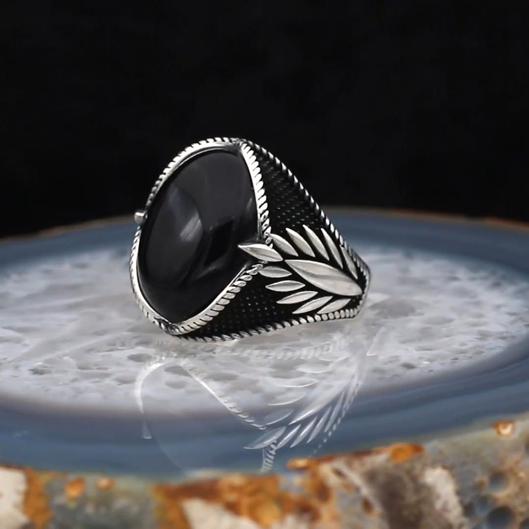 Hand Made pure 925 Silver Sterling Ring with Onyx Stone