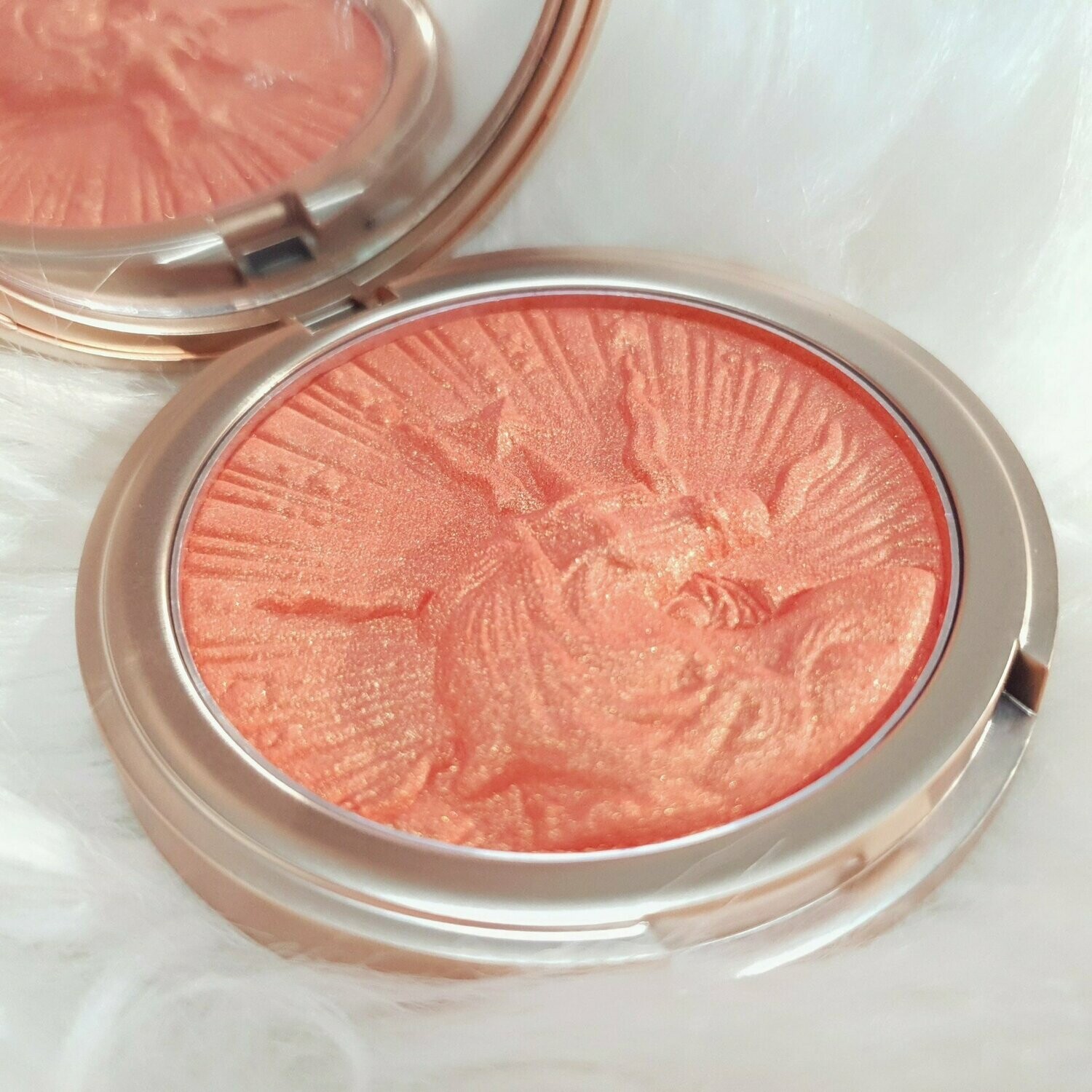 alluring daylight blush