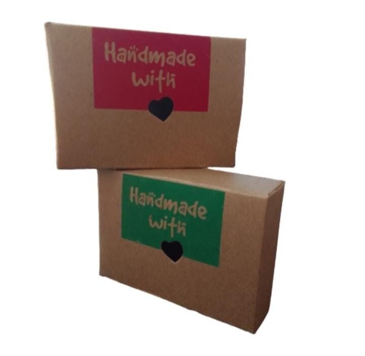 Printed brown box with love cut(9cm*6.5 cm * 3cm)(SP17)(Red/green print (Shuffled))