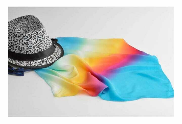 Unusual scarf handmade colorful scarf women accessory designer batik painting
MH-IT