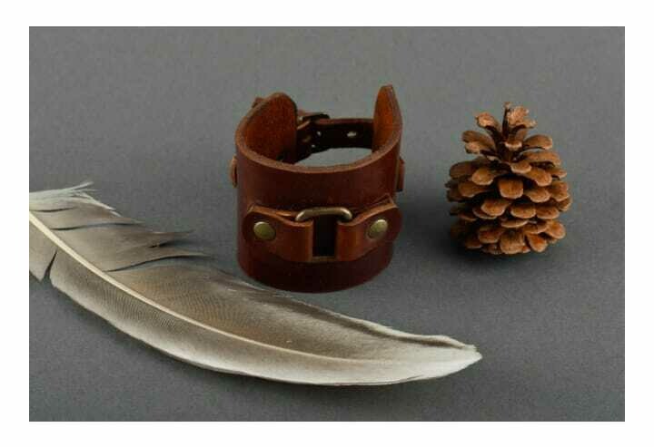 Stylish handmade leather bracelet fashion trends beautiful jewellery gift ideas
MH-OA